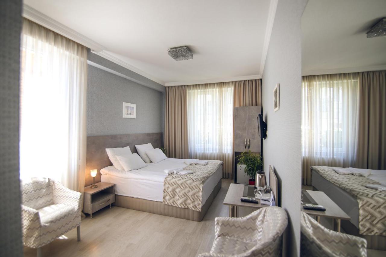 טביליסי Hotel Kera מראה חיצוני תמונה